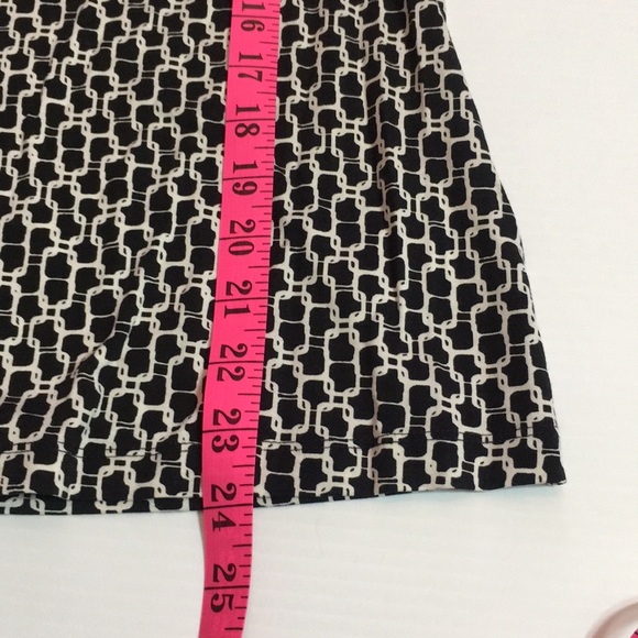 Banana Republic Luxe Touch T shirt . Black Sz LP - Picture 9 of 11